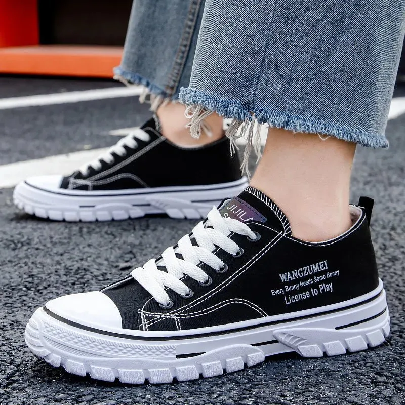 New Spring 2024 Men's Luxury Sneakers Lightweight and Breathable Low Cut Fashionable Canvas Shoes
