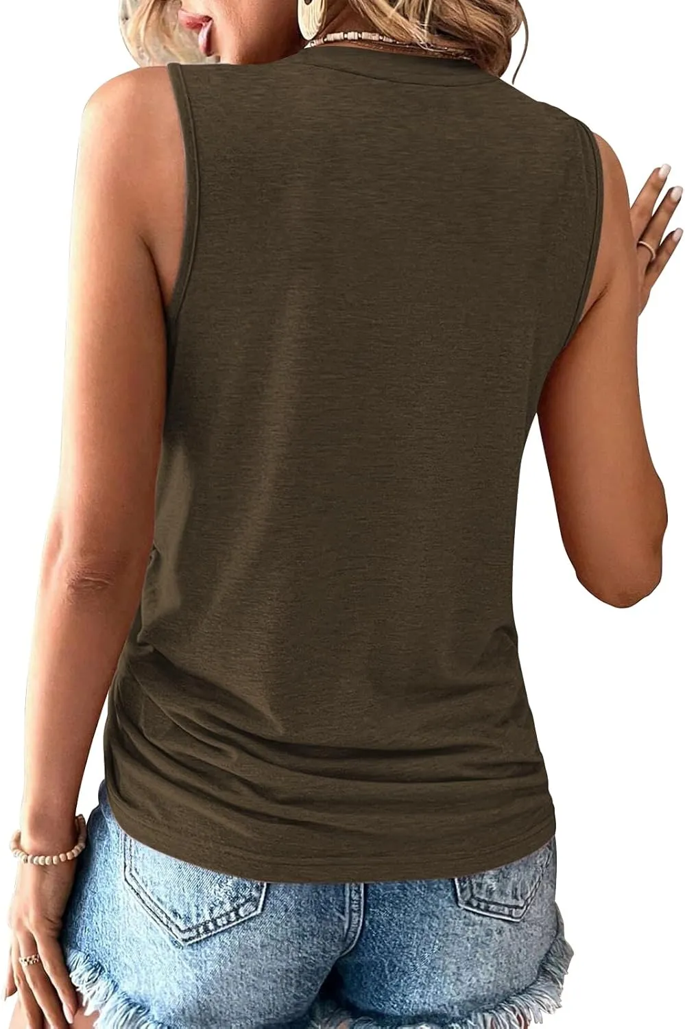 Womens Tank Tops Summer Tank Tops for 2025 Crew Neck Sleeveless Womens Summer Tops Cute Loose Fit Workout Casual Tops Clothes